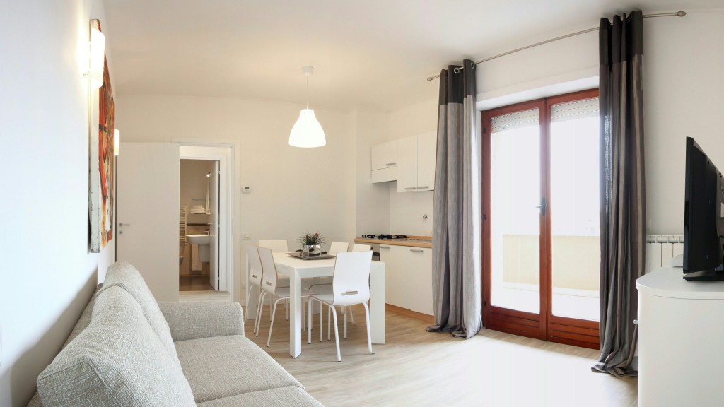 alloggio-temporaneo-roma-Residence-Villa-Agnese-Roma-salone-bianco